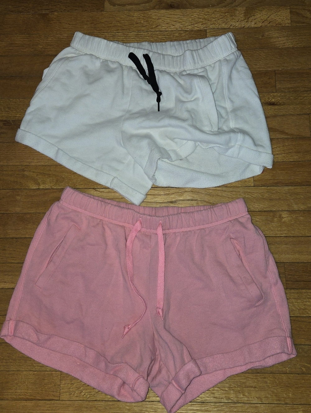 PINK Victoria's Secret White and Pink Lounge Short Set - Meduim - Picture 2 of 3